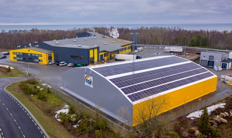 Finest-Hall Factory OÜ toodetud ja paigaldatud päikesepaneelidega PVC hall mõõtudega 35x40 m, kõrgusega 5 m Eesti Kalatootjate Keskühistule.