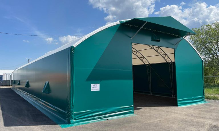 Finest-Halli roheline PVC hall Astro Service OÜ-le