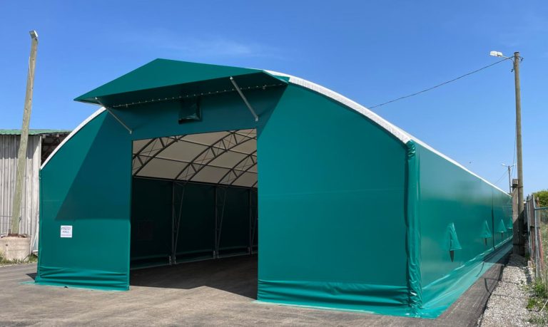 Finest-Halli roheline PVC hall Astro Service OÜ-le