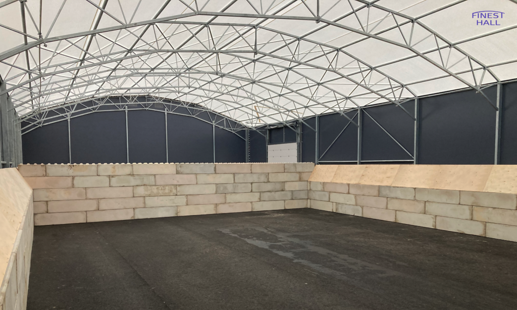 Finest-Hall Factory OÜ toodetud ja paigaldatud PVC hall mõõtudega 18x36m, kõrgusega 6,1 meetrit Verston Eesti OÜ-le.