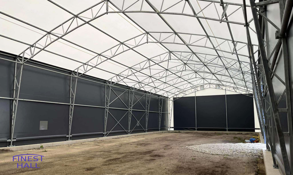 Finest-Hall Factory OÜ toodetud ja paigaldatud PVC hall mõõtudega 15x40m, kõrgusega 6 meetrit Compacto OÜ-le.