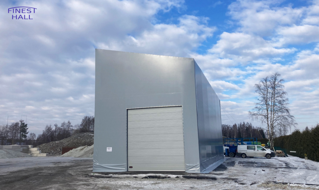 Finest-Hall Factory OÜ toodetud ja paigaldatud varikatus mõõtudega 8x21m, kõrgusega 9,4 meetrit Perasaar OÜ-le.