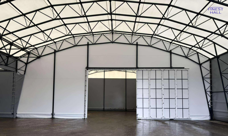 Finest-Hall Factory OÜ toodetud ja paigaldatud PVC hall mõõtudega 20x36m, kõrgusega 5,6 meetrit + varikatus mõõtudega 4x12m, kõrgusega 4 meetrit Soilfood Oy-le.