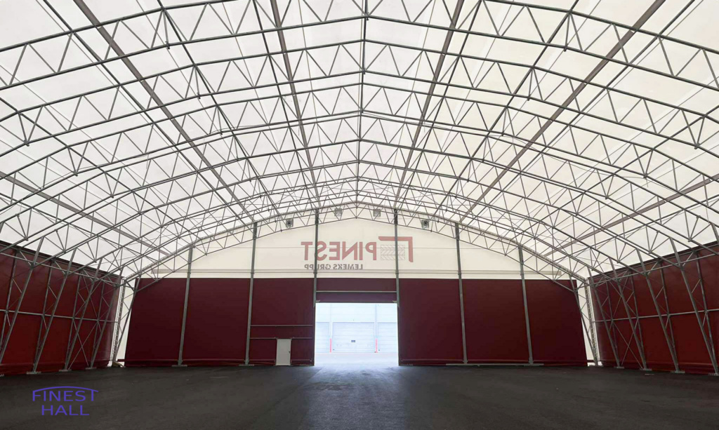 Finest-Hall Factory OÜ toodetud ja paigaldatud PVC hall mõõtudega 40x80m, kõrgusega 7 meetrit Pinest AS-le.